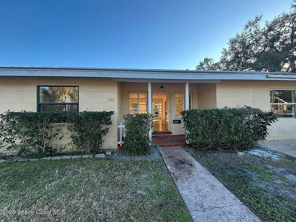 2nd image of 218 3rd Ave E