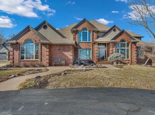 1211 SW Indian Hills Rd, Topeka, KS 66615