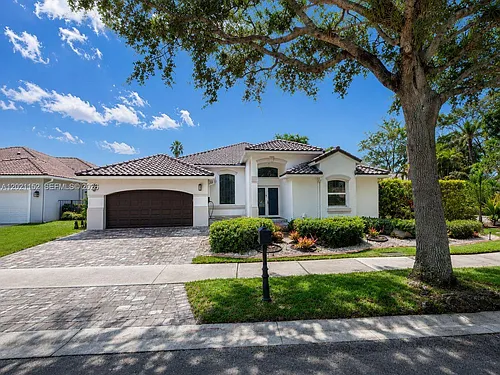 2616 Oakbrook Ct Photo 1
