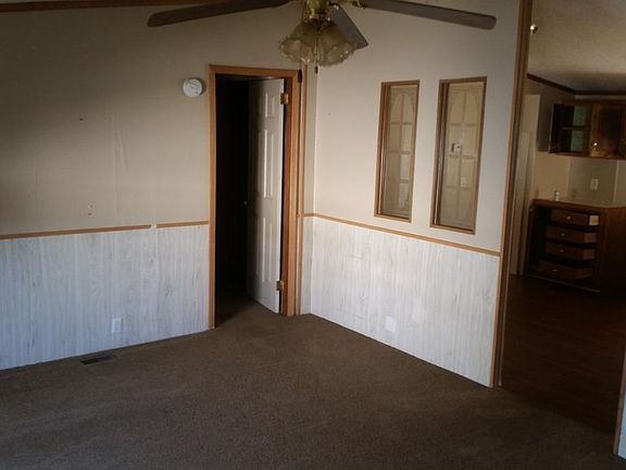 2nd image of 1629 Crescentlane Dr