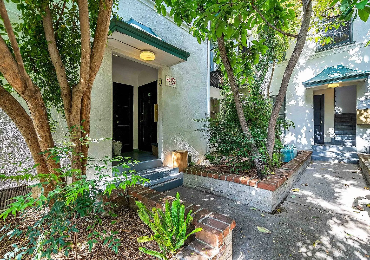Huge studio in WeHo — Photo 3