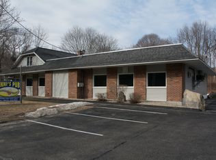 6 Chase Ave, Dudley, MA 01571