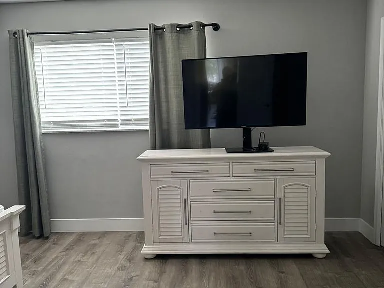 505 NE 20th Ave #201 — Photo 7