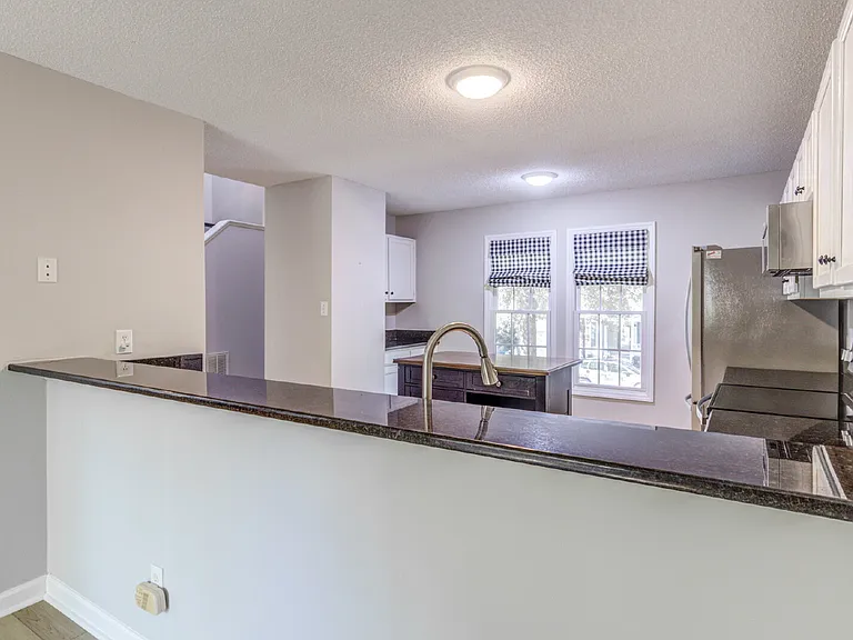 103 Unaka Ct — Photo 23