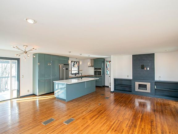 5th image of 313 Leopole Rd
