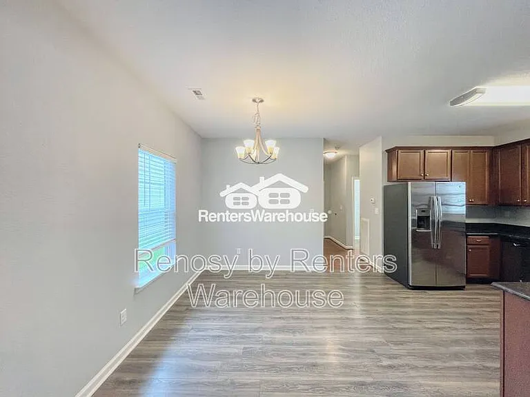4139 Franklin St — Photo 14