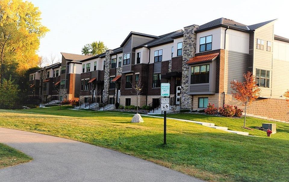 1st image of 2134 River Valley Ln