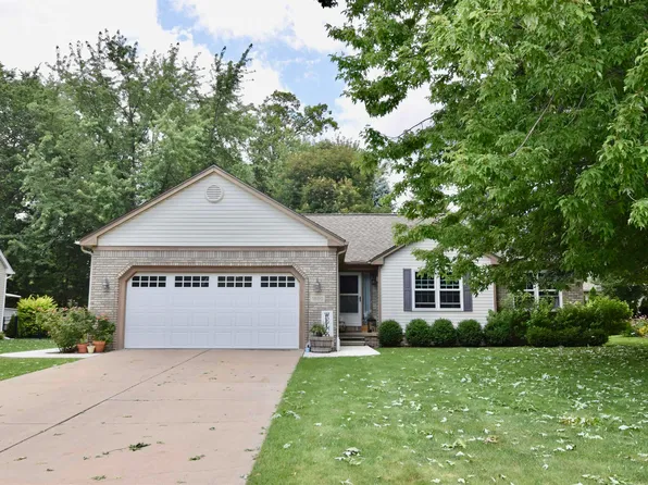 1880 S Delano St, Saint Clair, MI 48079