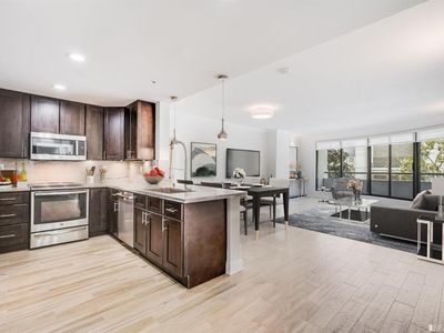 300 3rd St APT 318, San Francisco, CA, 94107