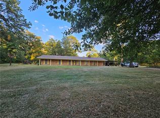 1727 Birkland Dr, Pineville, LA 71360