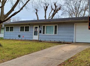 1511 Harmon Ave, Danville, IL 61832