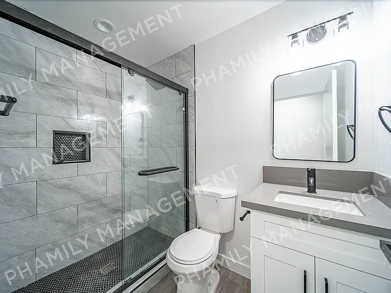 1617 S Walnut St #9 — Photo 2