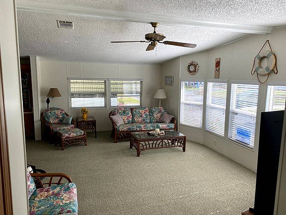 4th image of 909 SE Serendipity Pl #307