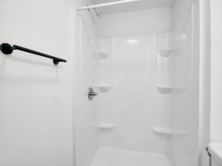Tiny Apartment Rentals — Photo 44