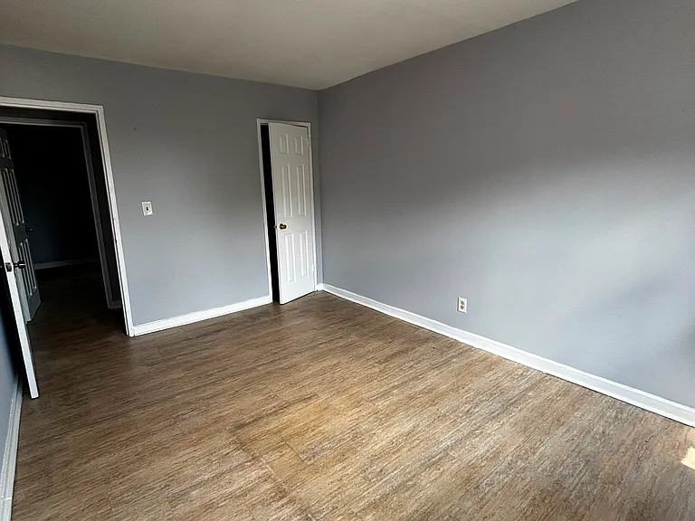 70 Crawford St #14 — Photo 3