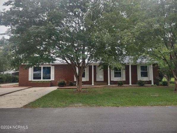 105 Brown Street, Tabor City, NC 28463