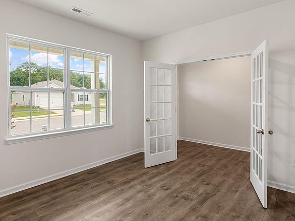 4th image of 1343 Lansdowne Drive #420