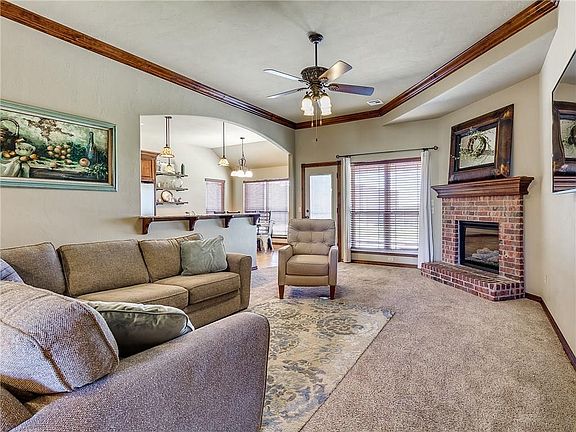 2nd image of 3430 Eastridge Cir NE