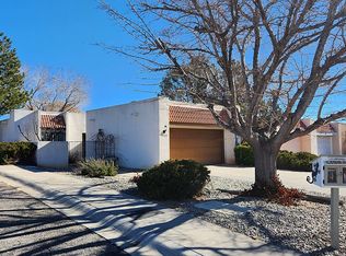 1808 Dartmouth Dr NE, Albuquerque, NM 87106