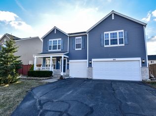 1901 Glacier Ridge Dr, Plainfield, IL 60586