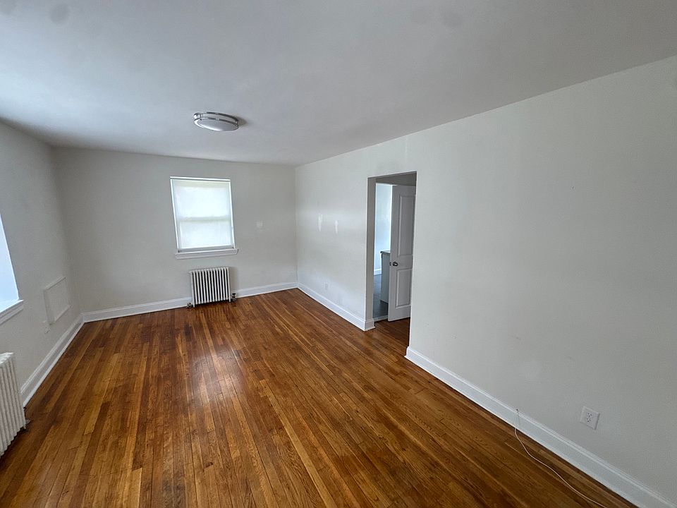 1 bed · 1 bath · 750 ft² in Queens