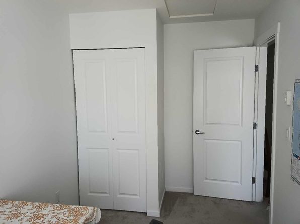 3 bedroom rental in Surrey — photo 21
