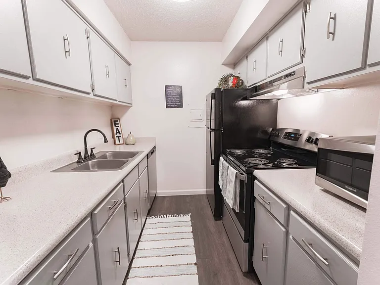 Cantera Apartments — Photo 24