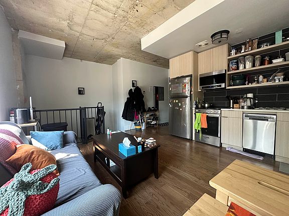 4th image of 740 E 21st St #1A