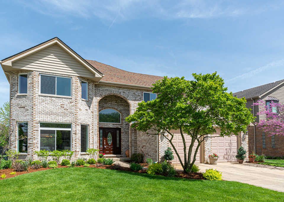 1st image of 253 Hillandale Dr