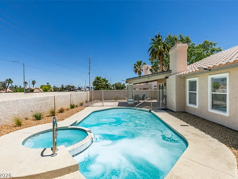 7824 Villa Finestra Dr — Photo 38