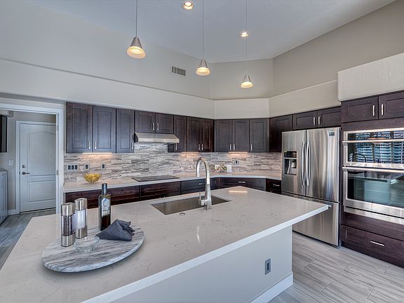 New Quartz Counter Top