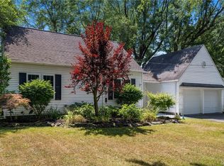 9461 Greiner Rd, Clarence, NY 14031