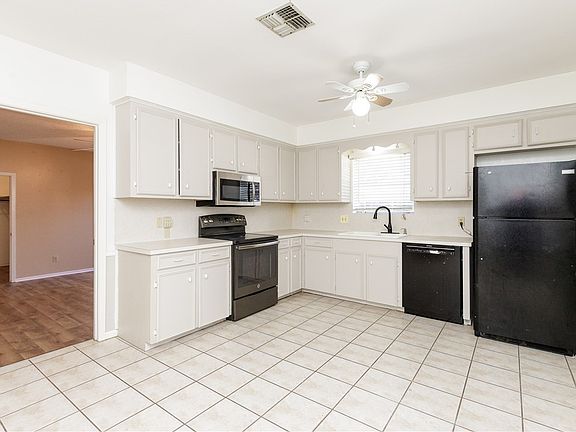 2nd image of 11621 Chispa Creek Drive