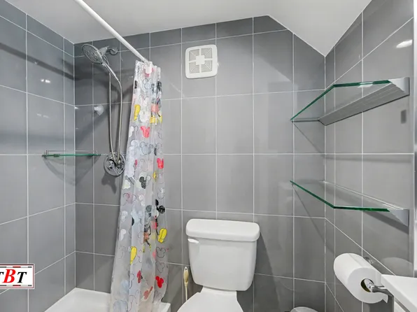 1836 East 27th Street image 17 of 34