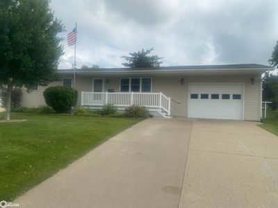 704 E Courtland St, Toledo, IA, 52342