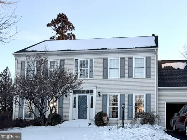 43474 Golden Meadow Cir, Ashburn, VA 20147