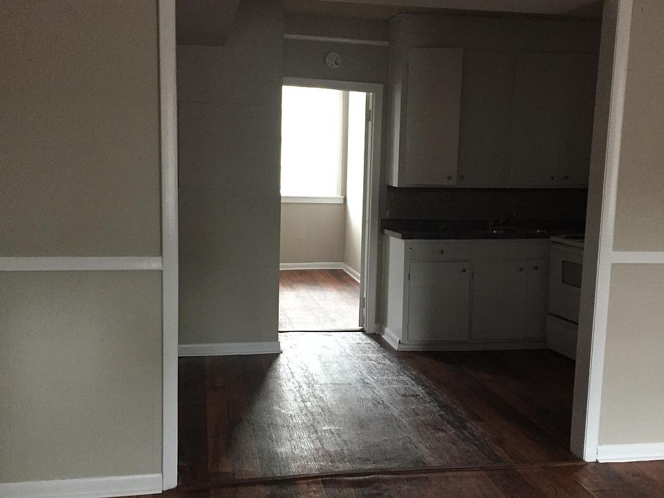 1st image of 215 S Main St APT 108