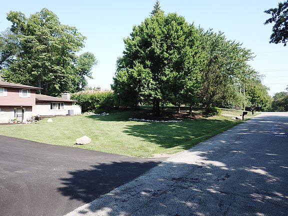 2nd image of 4540 Eastbourne Dr