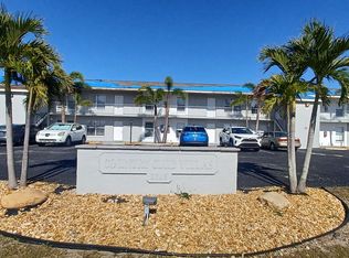 3705 Country Club Blvd APT 2, Cape Coral, FL 33904