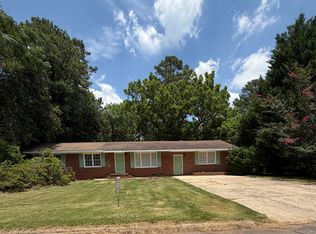 255 Vista Dr, Athens, GA 30605