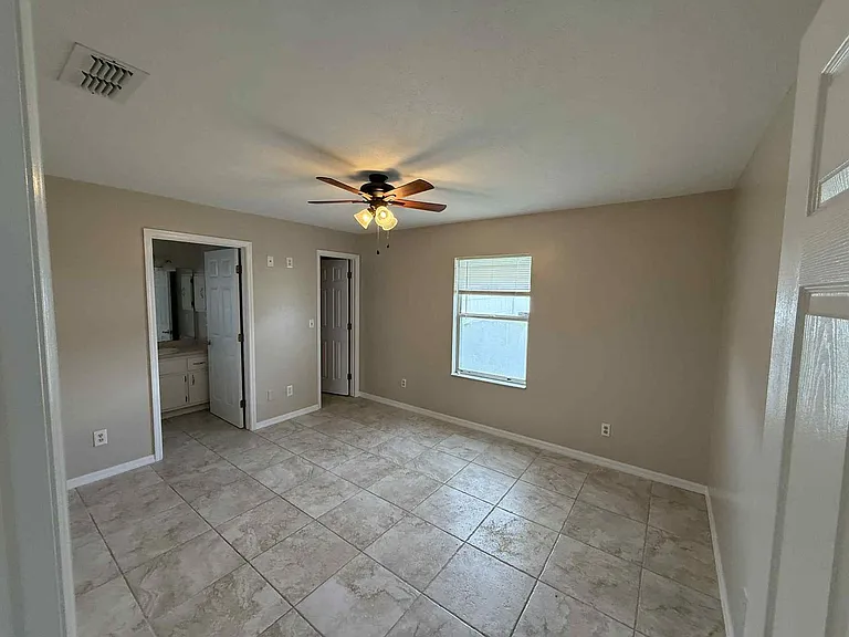 17 Hemlock Radial Ct — Photo 17