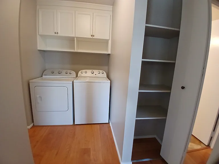 2081 Saddleback Rd NW — Photo 16