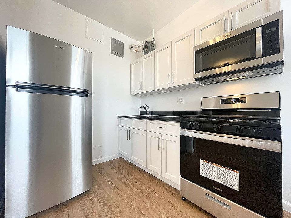 1st image of 28-33 37th St #5F