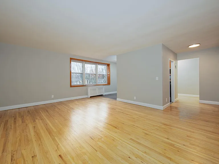 1133 Midland Ave #5A — Photo 16