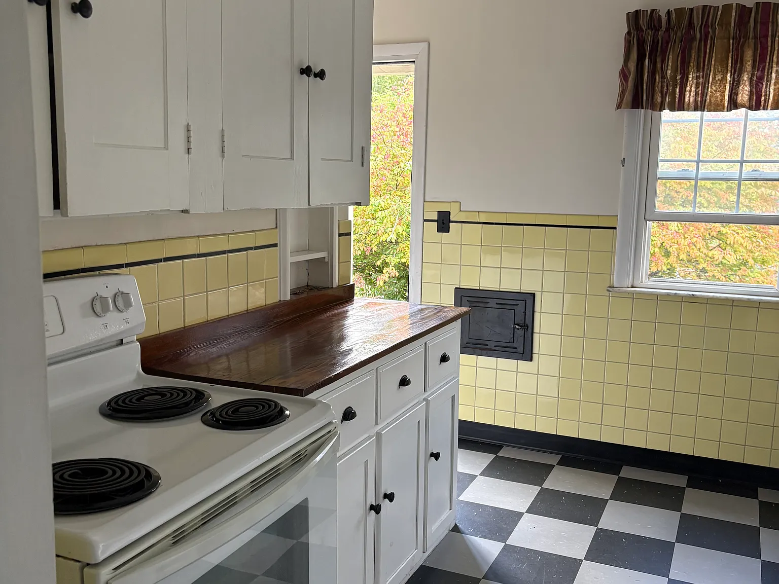 3 bed, 1450 sqft, $1,350 — Photo 3