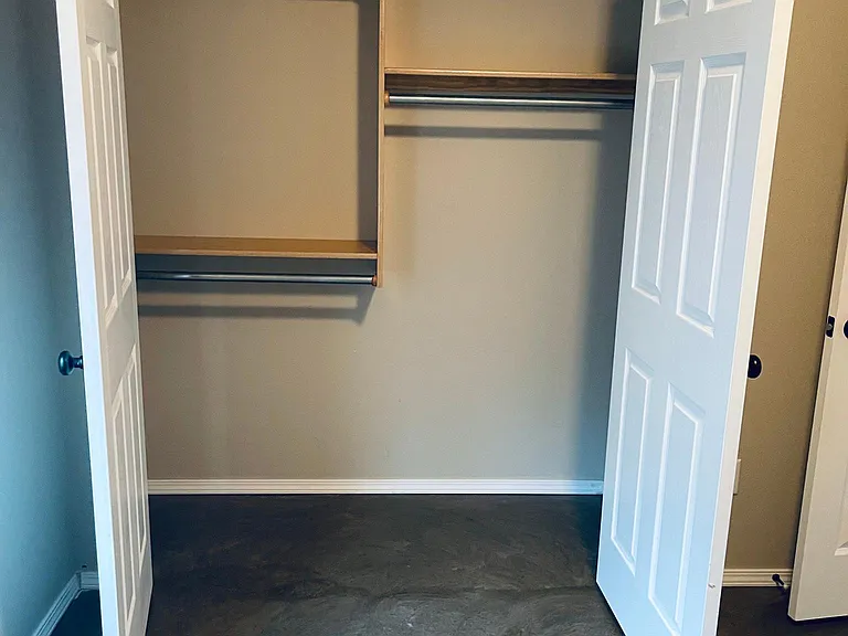 532 W Meadow Creek Cir #530 — Photo 2
