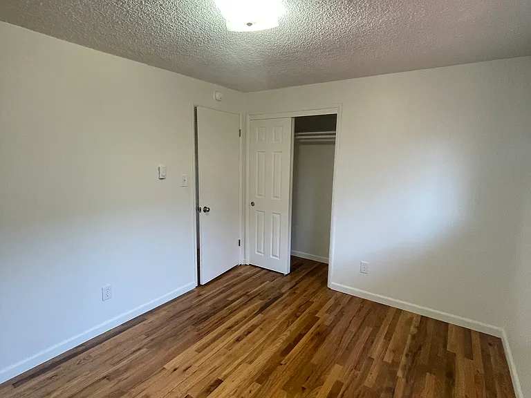 2250 32nd Ave — Photo 13