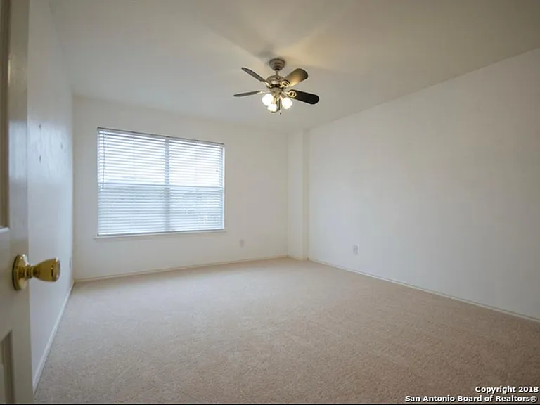 10115 Sparrow Way — Photo 4