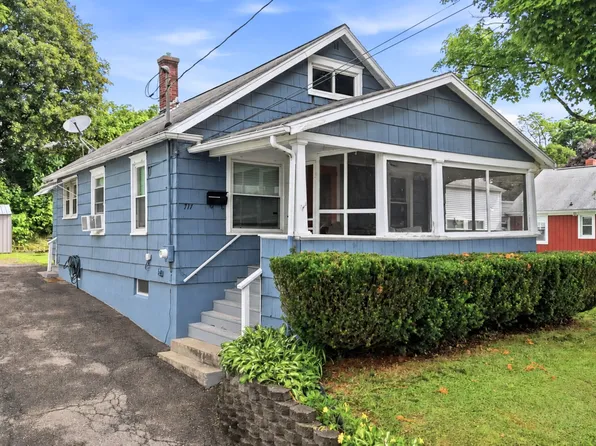 717 Newark Ave, Johnson City, NY 13790