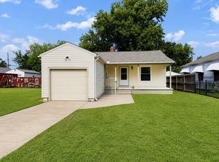 2037 S Laura Ave, Wichita, KS 67211
